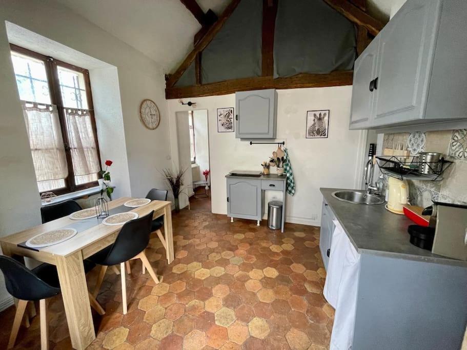 Maison A Proximite De Barbizon / Fontainebleau / A6 Saint-Sauveur-sur-Ecole Ngoại thất bức ảnh